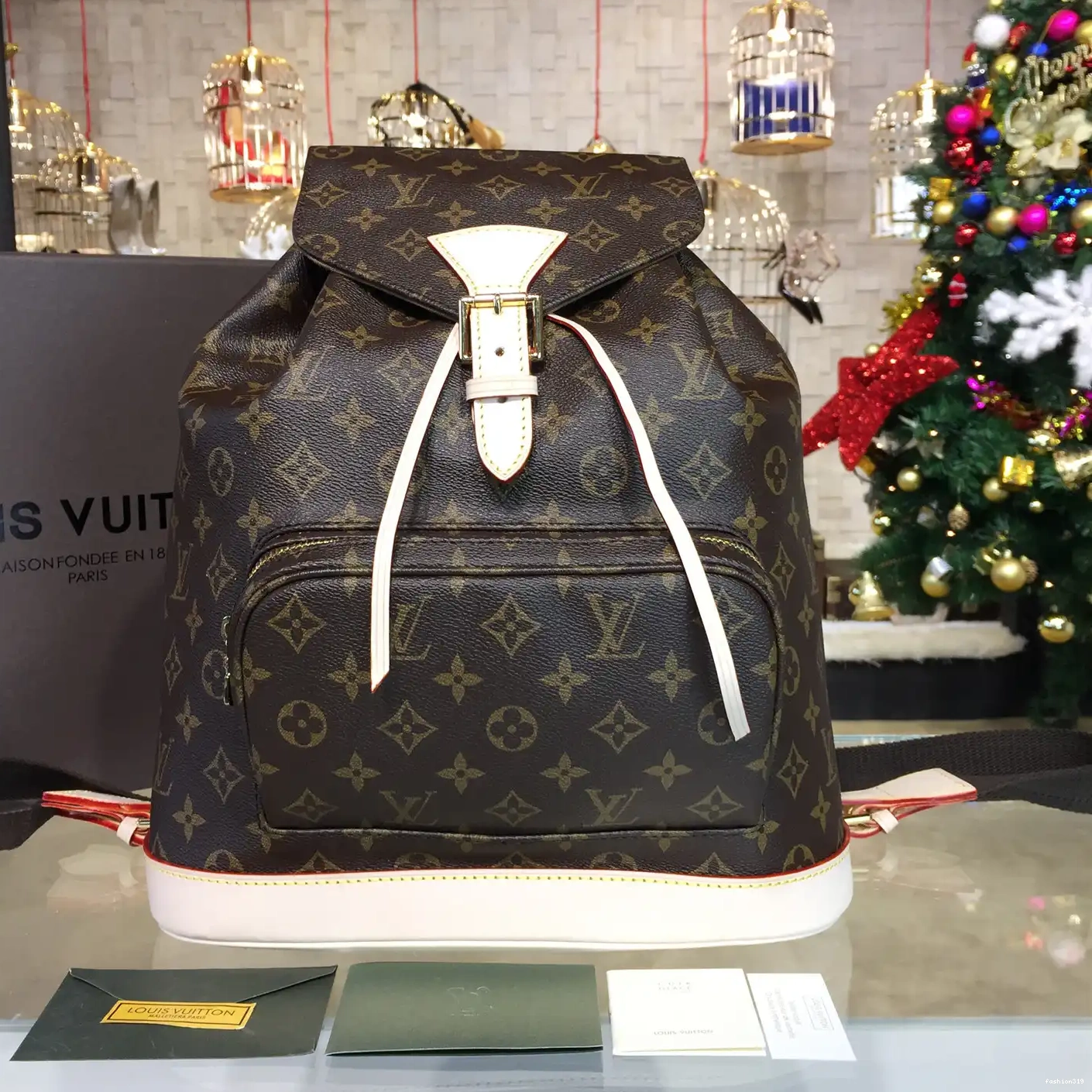 LOUIS VUITTON BACKPACK 0424